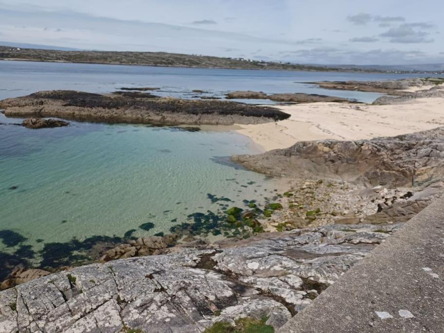 Ferienwohnung Curlews Rest - Gateway To The Aran Islands Galway Exterior foto